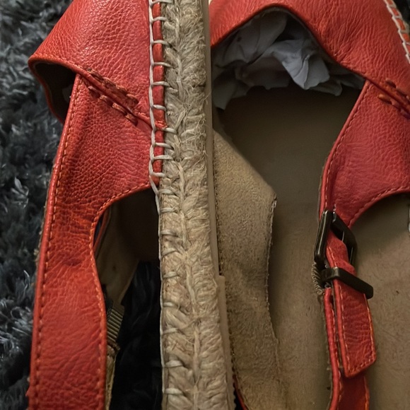 Ladies orange sandals - Picture 3 of 8